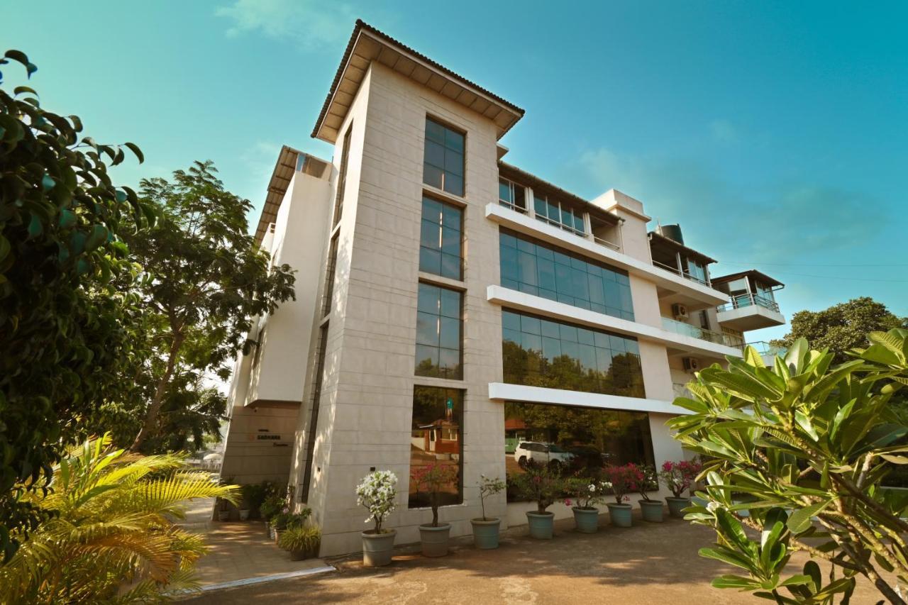 Hotel Sadhana Executive Dāpoli Buitenkant foto