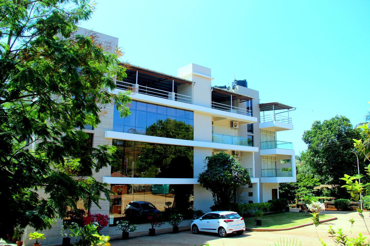 Hotel Sadhana Executive Dāpoli Buitenkant foto